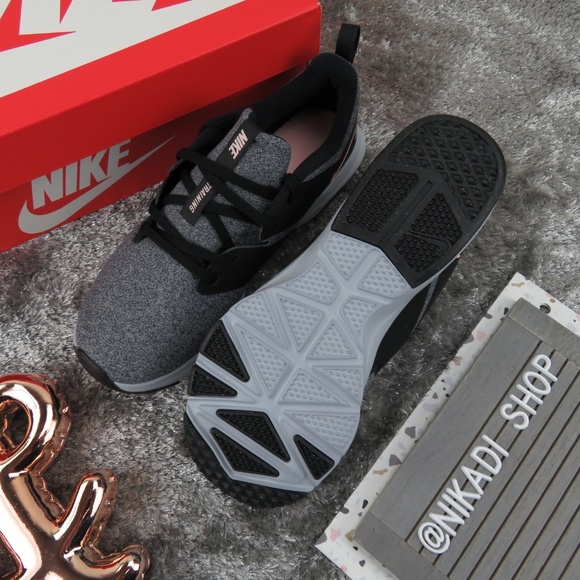 Nike Air Training Flyknit Sneakers - Picture 5 of 5